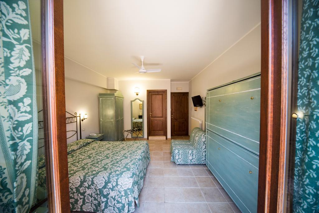 Hotel Il Tiglio (Adults Only) Castel Di Sangro Buitenkant foto